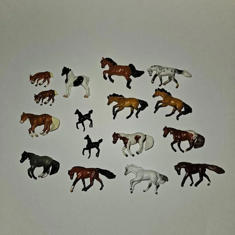16 Small Plastic Toy Horse Lot Breyer Mini Whinnies Meg Britt Smokey Harley READ